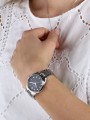96p198_hand.jpg