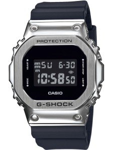 Zegarek Casio GM-5600U-1ER