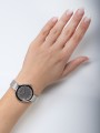 12034-000_hand.jpg