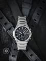 eqb-1100d-1aer_edifice_2022_lifestyle_mk.jpg